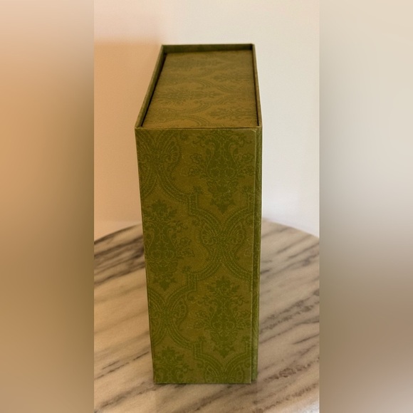 Gucci Olive Green Paisley With A Ribbon & 2 Small Gift Boxes Empty - Picture 12 of 16